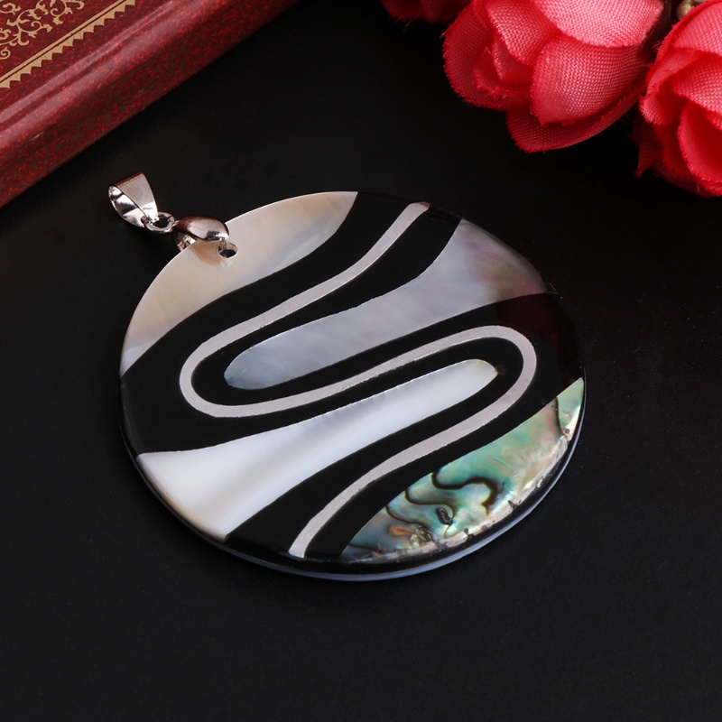 Vòng cổ Mặt Tròn Họa Tiết Vỏ Sò Tự Nhiên Nhiều Màu Sắc