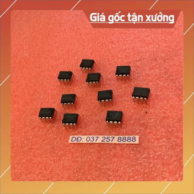 . IC LM 555 bán 10 chiếc ..
