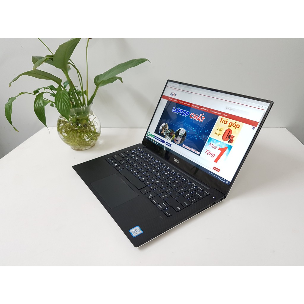 Dell XPS 13 9350  core i7 6500U , Ram 8gb , SSD 512gb ,  Intel HD Graphics 520, Màn hình 13.3 inch độ phân giải 3K