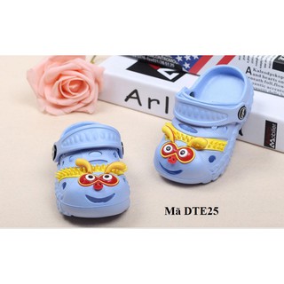 Dép xăng đan hình con ong cho bé yêu