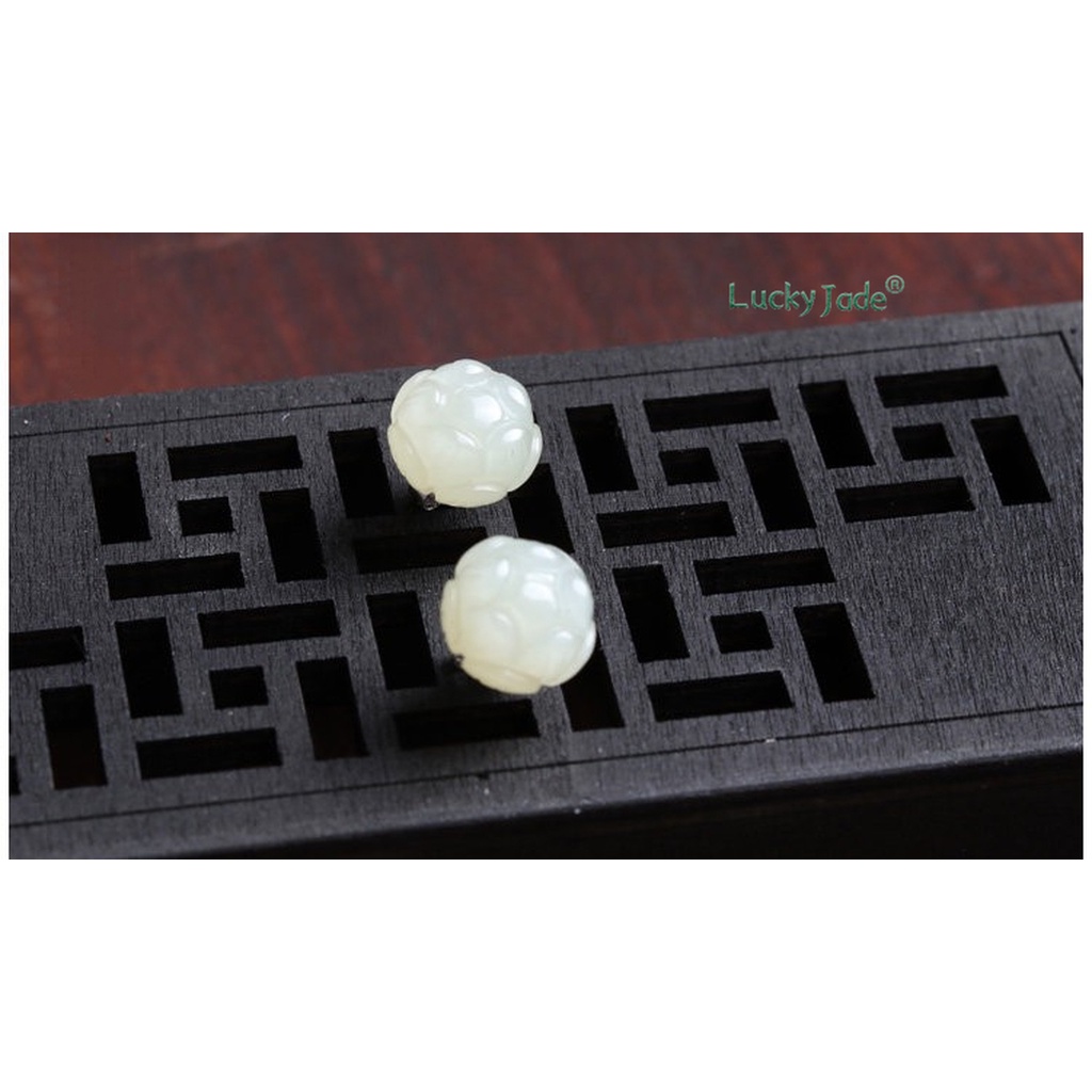 Khuyên Tai Bạc S925 Đính Ngọc Bích Trắng Hình Hoa Sen Đơn Giản Chống Dị Ứng Dễ Phối Đồ