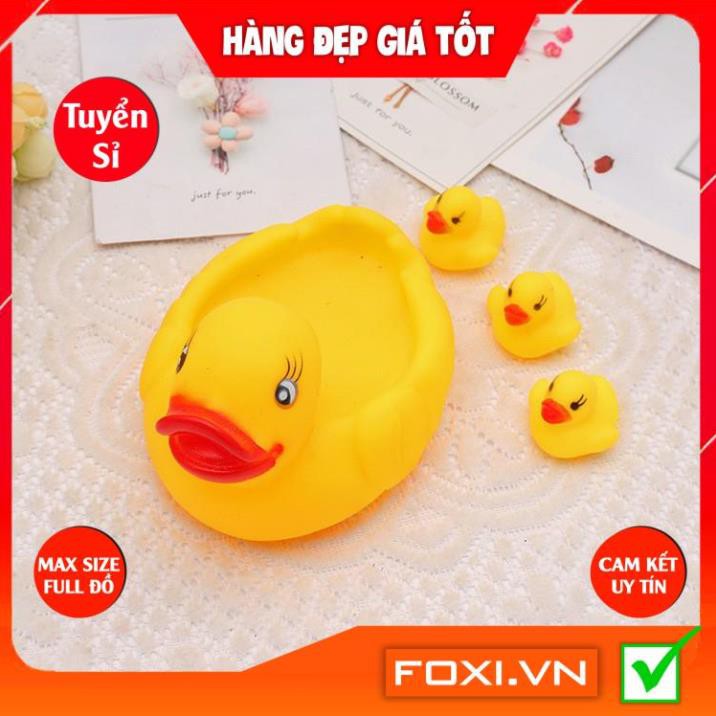 Đồ Chơi Vịt Cao Su Bơi Nước Foxi-Chú Vịt Màu Vàng Phát Ra Âm Thanh Vui Nhộn Trong Bồn Tắm Cho Bé