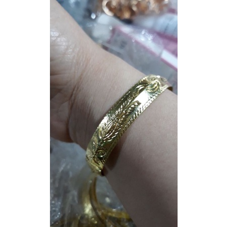 Vòng tay trang sức bằng đồng