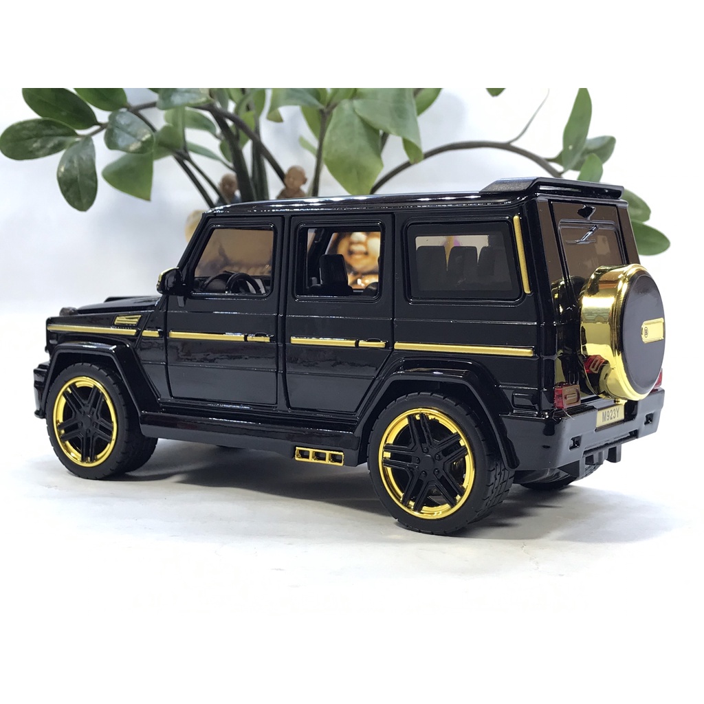 Mô hình xe ô tô Mercedes AMG G65 Brabus tỷ lệ 1:24 bằng kim loại