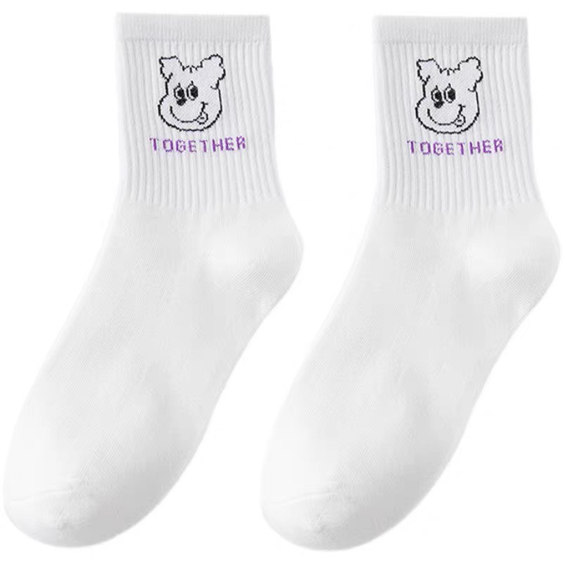 Tất nữ cổ cao màu trắng họa tiết hình con vật họat hình dễ thương, chất liệu thoáng mát, thấm hút mồ hôi