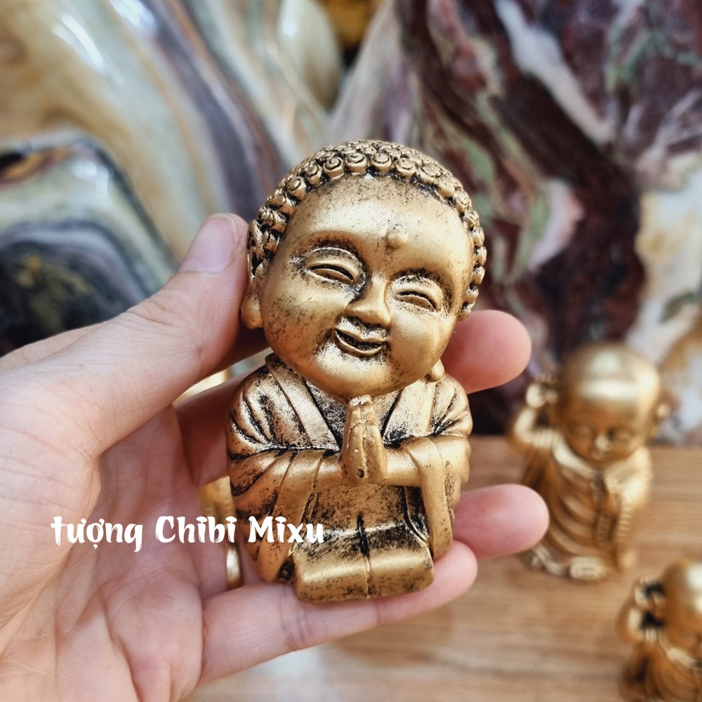 Tượng ni cô mỉm cười giả đồng cổ kính