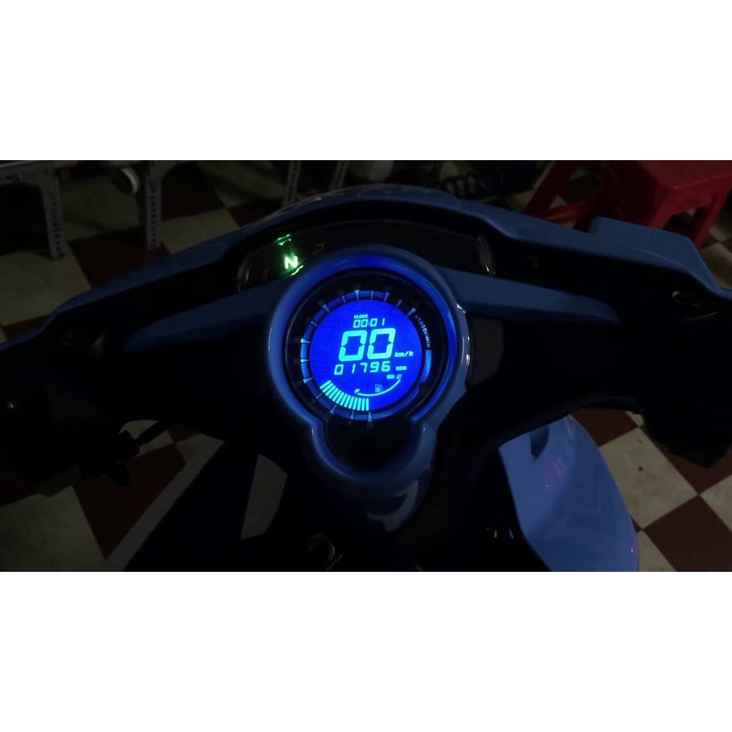 Đồng hồ điện tử exciter 135 LCD