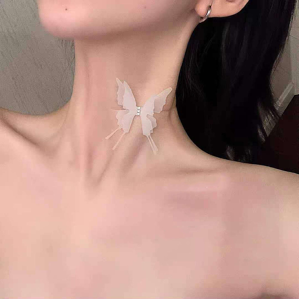 Vòng Choker Phối Ren Mặt Bươm Bướm Xinh Xắn Dành Cho Nữ