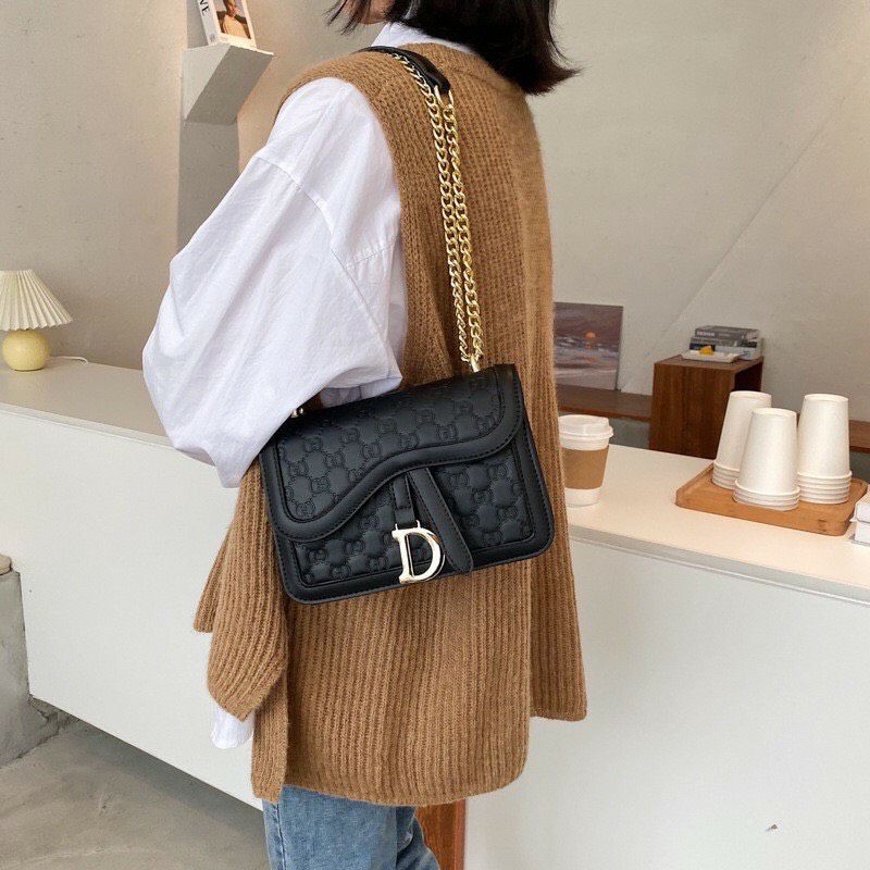 túi xách chữ D