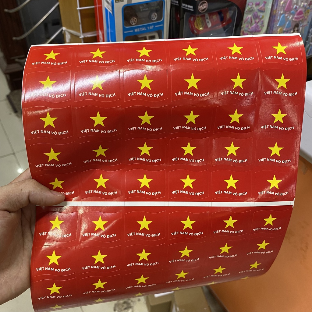 Sticker lá cờ dán má cổ vũ đội tuyển Việt Nam  ( giá áp dụng 1 miếng nhỏ)