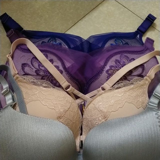 Áo ngực xuất nhật