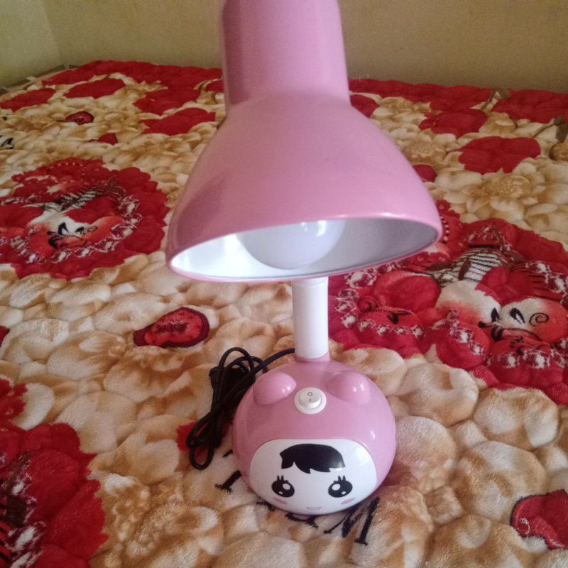 Đèn học sinh để bàn