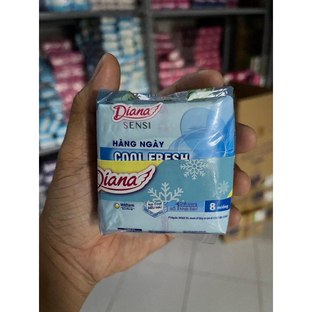 [HÀNG KHUYẾN MÃI] COMBO 10 Gói Băng Vệ Sinh Diana Sensi Hằng Ngày Cool Fresh 8 Miếng x10