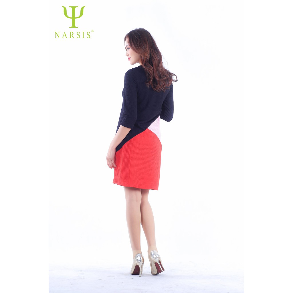 Váy nữ kiểu Narsis B7024 màu đen pha đỏ hồng