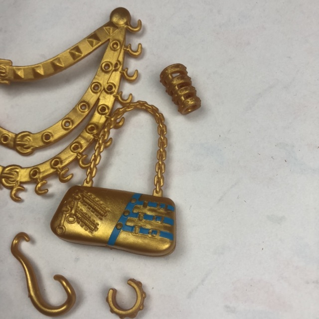 QA M - set phụ kiện cho búp bê monster high