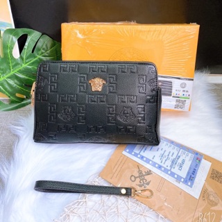 Túi cầm tay versace