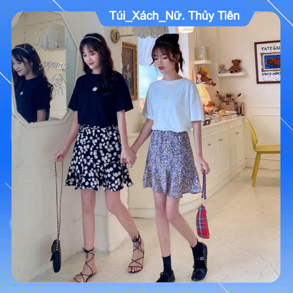 (Giá Gốc) (Hàng QC 4 MÀU) SET CHÂN VÁY HOA NHÍ VINTAGE ĐUÔI BÈO TÍM HỒNG VÀNG ĐEN MIX ÁO THUN DAISY THÊU HOA VÀNG HỒNG T
