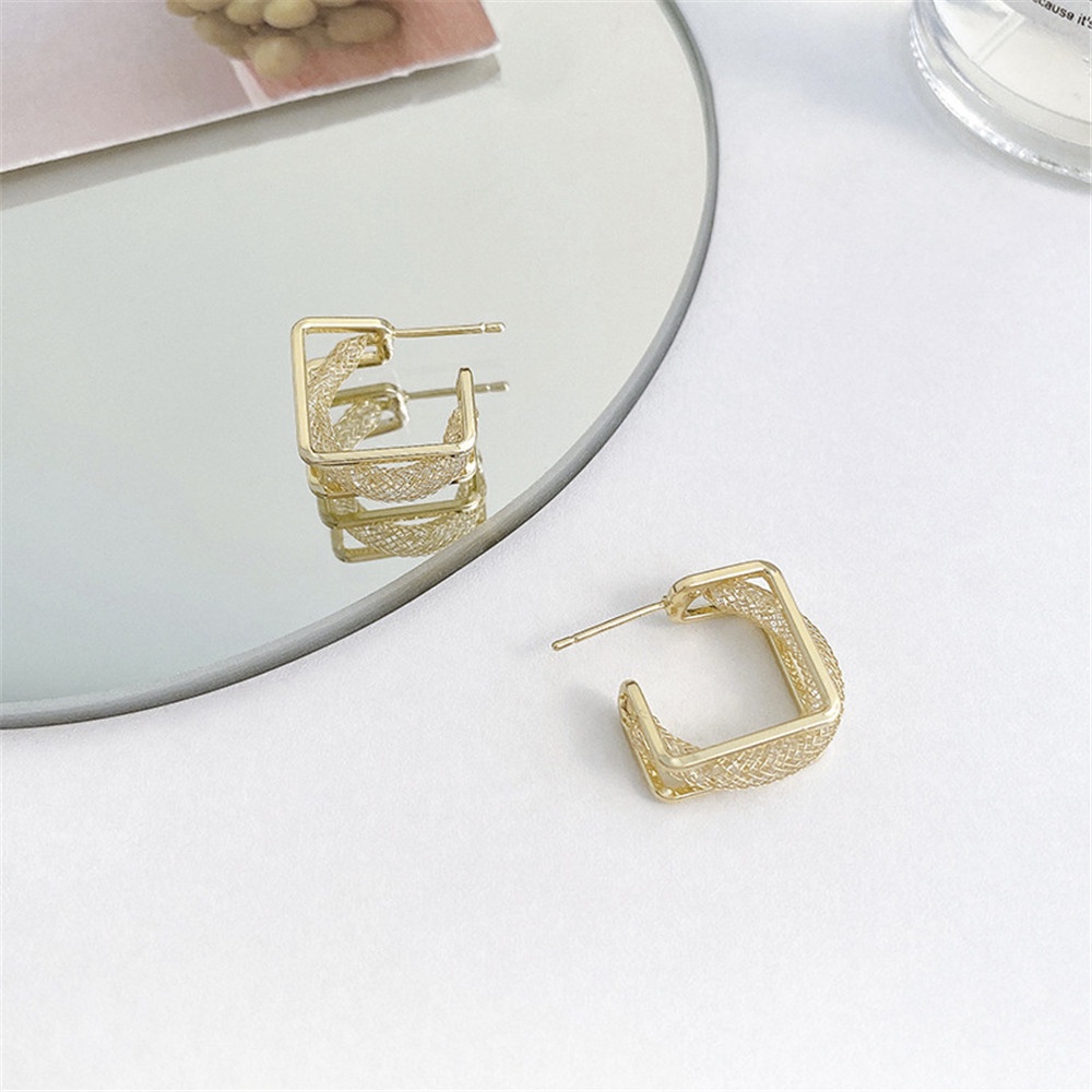 Đôi Khuyên Tai Mạ Vàng Họa Tiết Hình Học Thời Trang Cho Nữ
