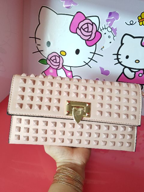 Clutch đinh siêu đẹp siêu hot | BigBuy360 - bigbuy360.vn