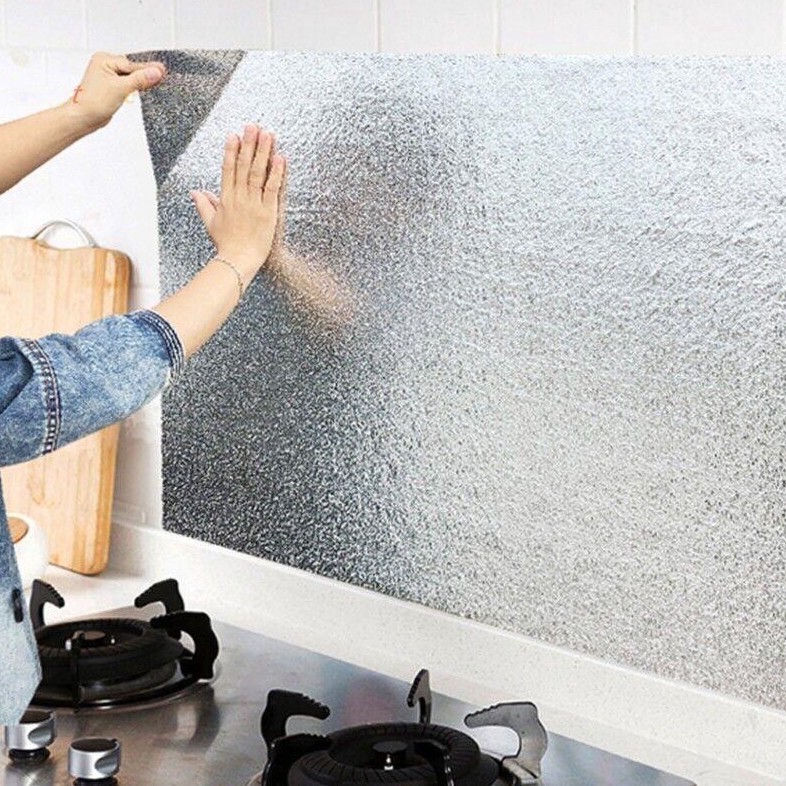 [ sale mùa hè]  Giấy bạc gián tường nhà bếp,chống thấm dầu, thấm nước ( cuộn 3mx60cm ) .