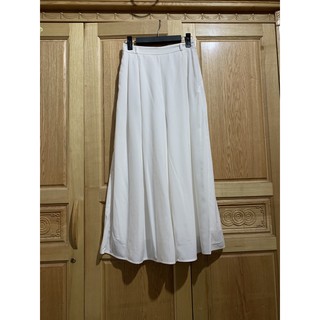 combo 3 quần váy dài, 8 quần lửng, 2 quần váy sôc, 15 áo chọn trên livestream