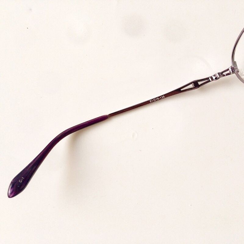 Gọng kính nội địa Nhật thương hiệu Vanessa CB-202 màu ánh tím nhạt, made in China.