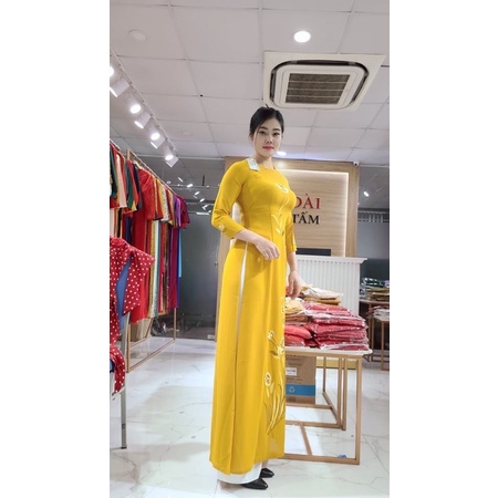 Áo Chất Tằm 2 Tà Thêu Hoa - Dài Màu Đỏ, Aó Dài Nhà Tấm - Mã CT25