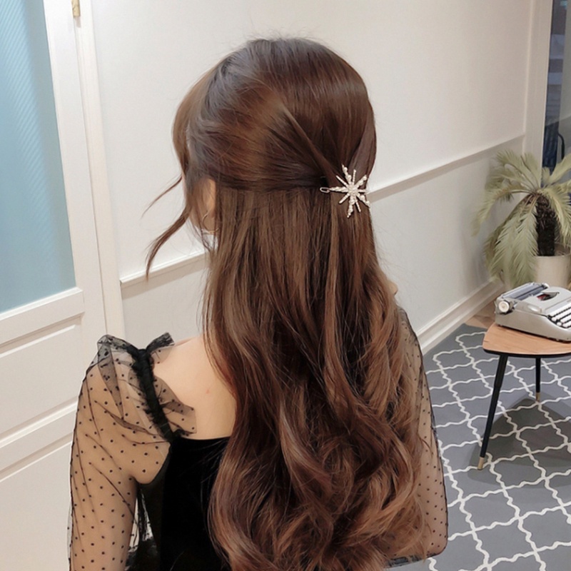 Kẹp tóc hình ngôi sao đính đá và ngọc trai nhân tạo