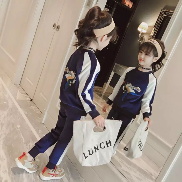 Set bộ nhung bé gái