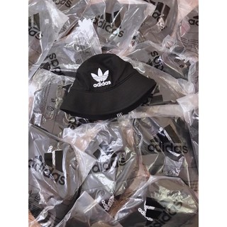 NÓN BUCKET ADIDAS