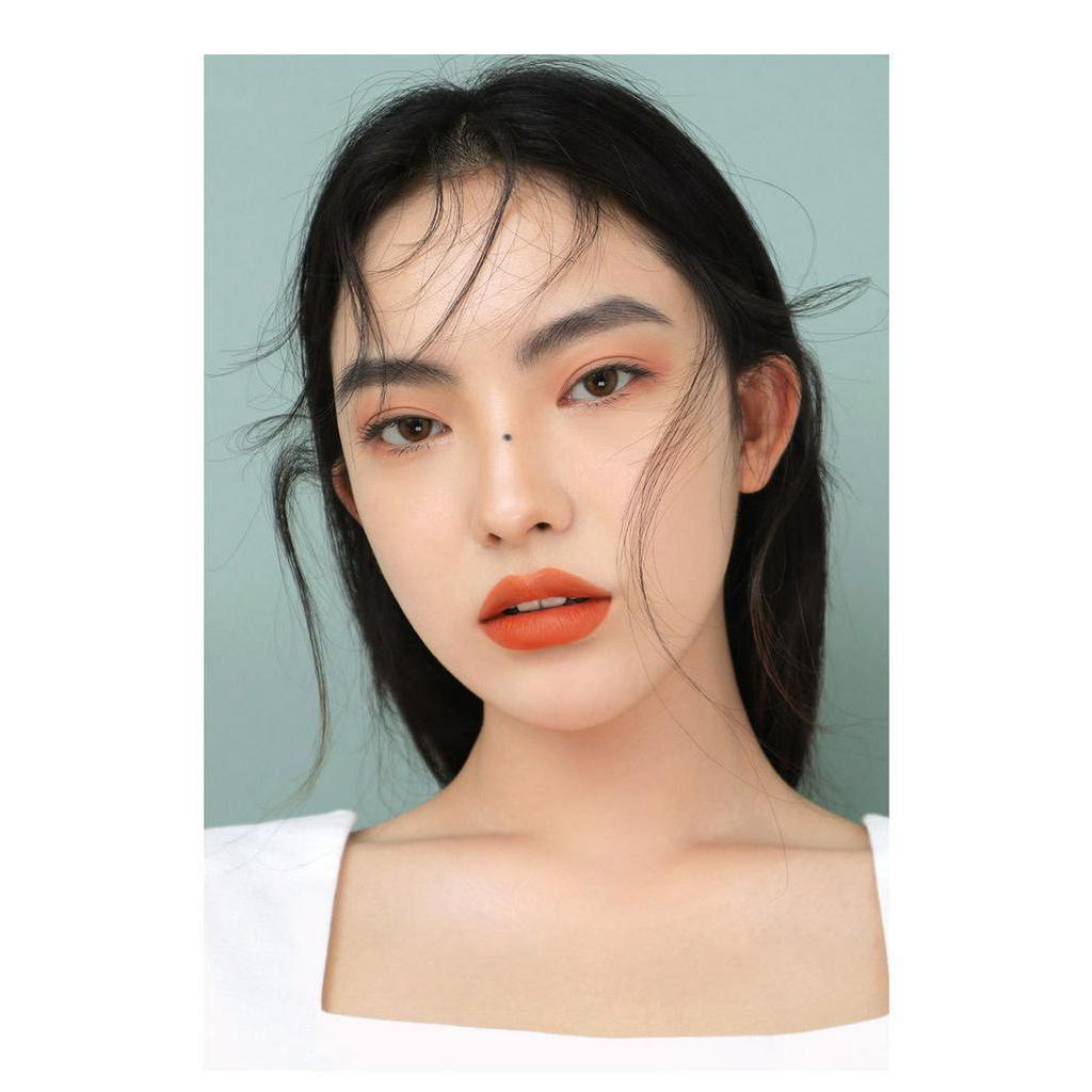 Son Môi Dưỡng Ẩm Và Lâu Trôi Cao Cấp