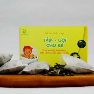 Tắm gội thảo dược cho bé