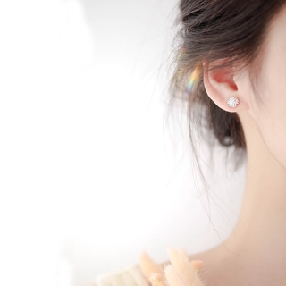 Bông tai kiểu dáng độc đáo