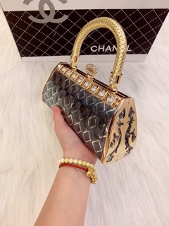 Clutch đá dự tiệc (chat vs shop trc khi đặt)