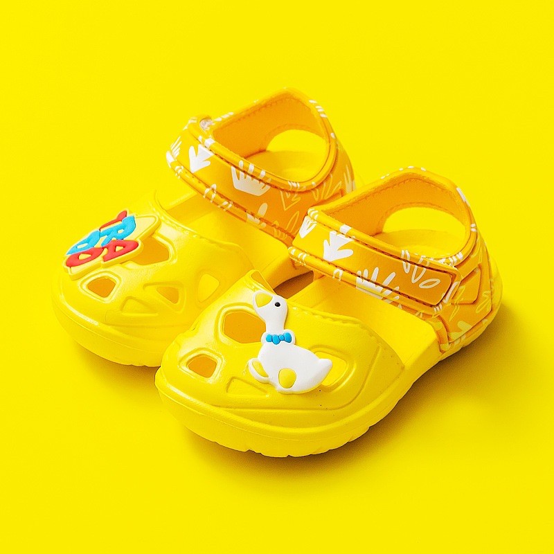 Dép quai hậu cho bé, sandal Cheerful Mario 9301 siêu nhẹ để chống trơn trượt