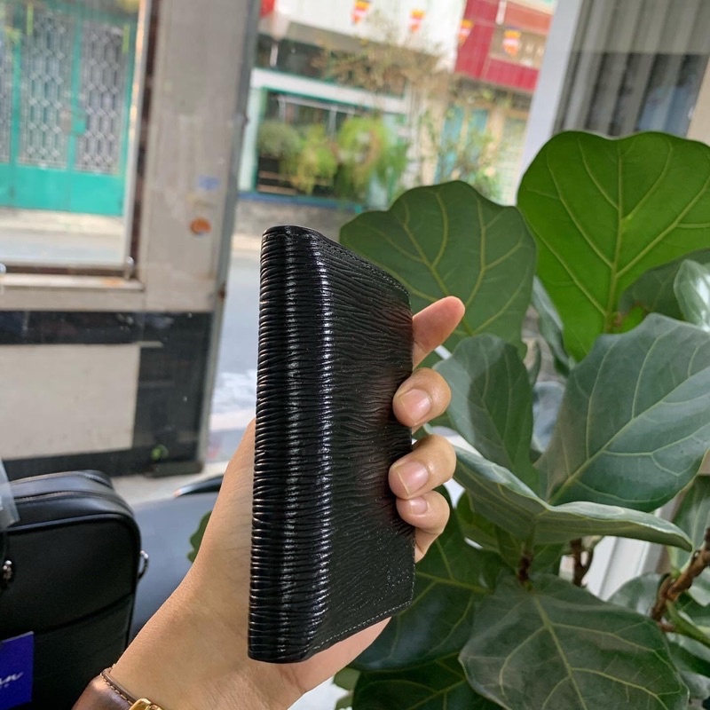 Ví nam pr đứng