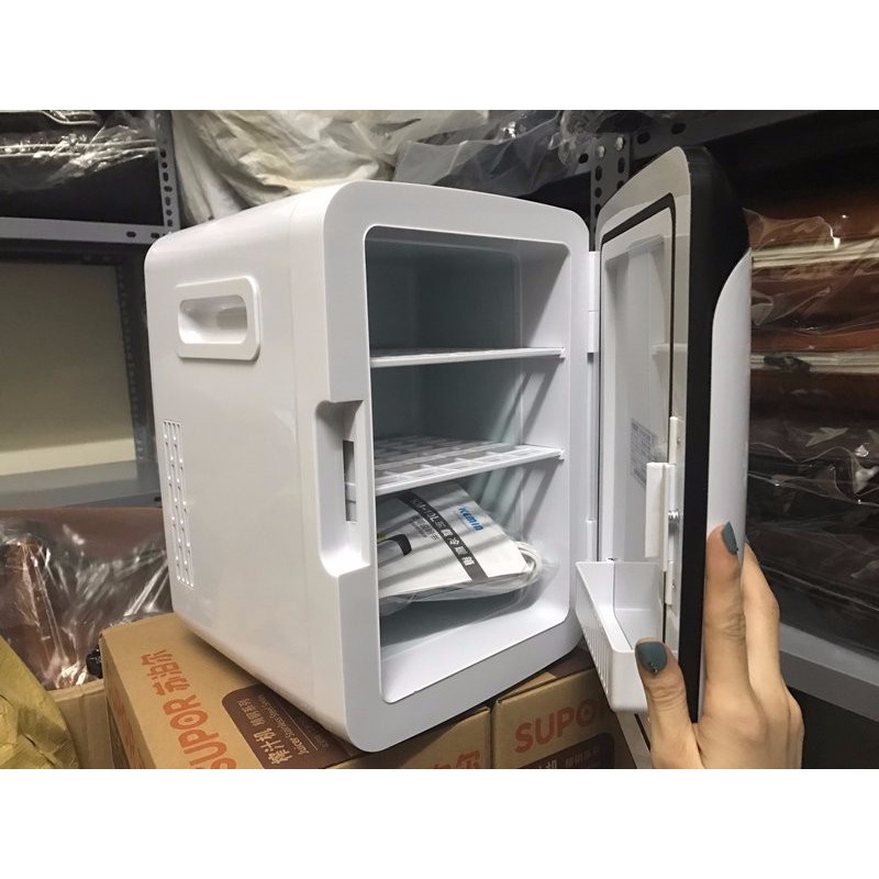 Tủ lạnh ô tô tủ lạnh gia đình 2 chiều nóng lạnh đựng đồ cá nhân trang điểm trữ sữa dung tích 10l