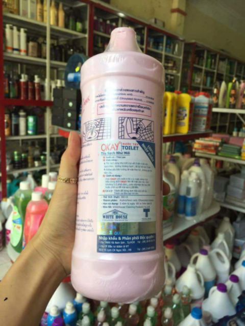 NƯỚC TẨY BỒN CẦU TOILET OKAY 960ML