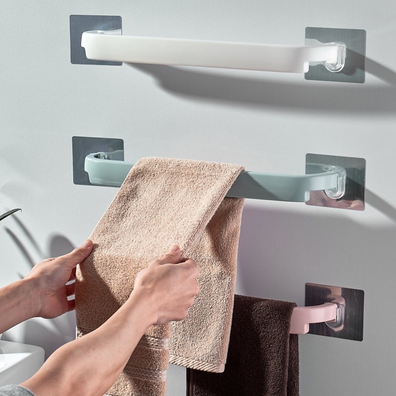 Giá treo khăn bằng nhựa dán tường nhà tắm tiện dụng