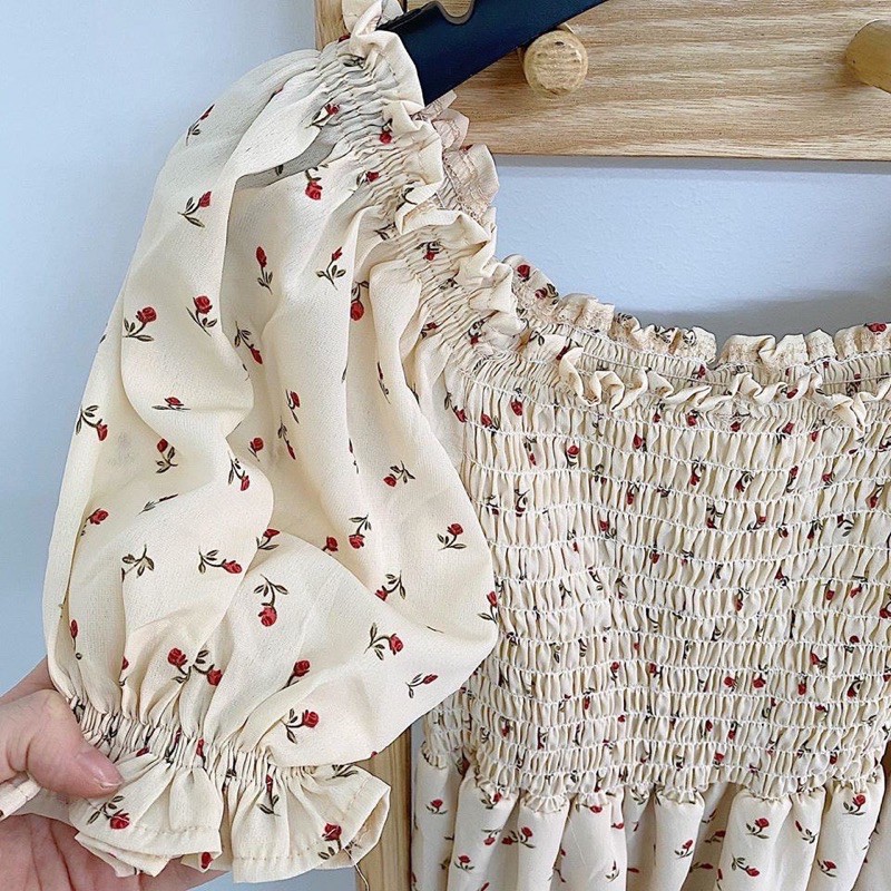 Váy hoa nhí kiểu dáng vintage chun ngực  - Đầm cổ vuông hoa nhí 2 màu | BigBuy360 - bigbuy360.vn