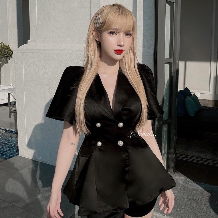 Váy Xòe Tay Phồng Kiểu Măng Tô Kèm Quần Short LSEOUL B0774 Chất Tafta Sang Trọng Ngọt Ngào Nữ Tính