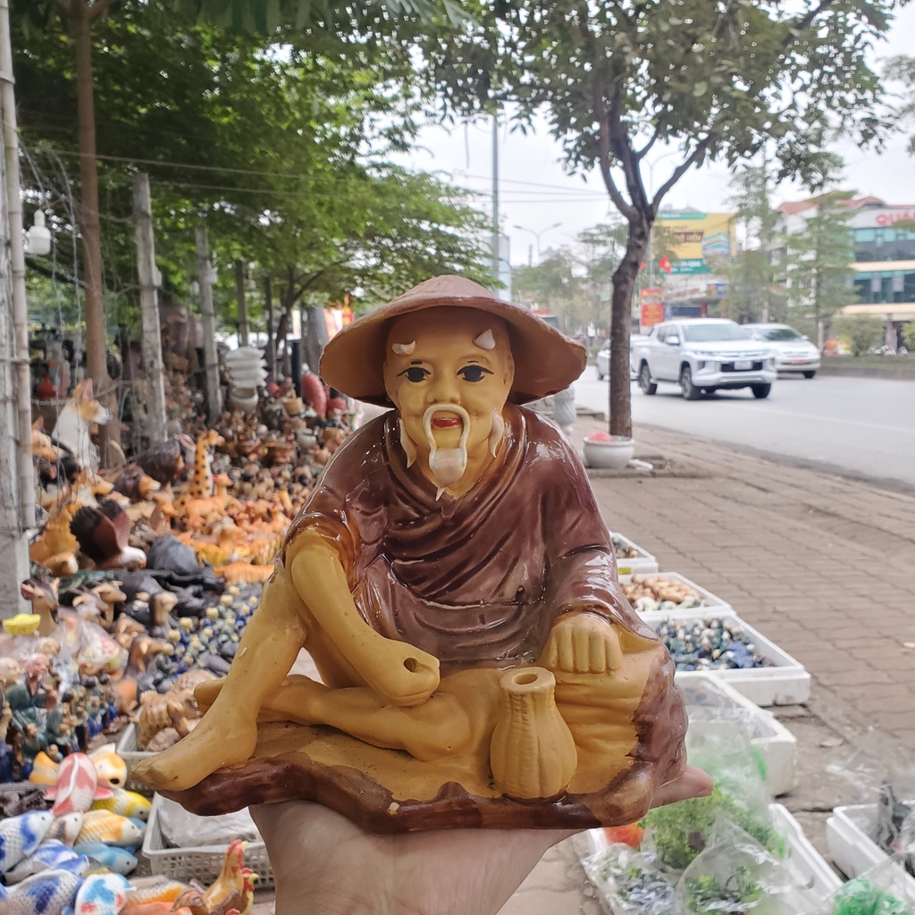Tượng Ông Lão Ngồi Câu Cá ,Size lớn - Kích thước 20x12x20 cm - Gốm sứ Bát Tràng - Trang trí tiểu cảnh, cây bonsai, bể cá