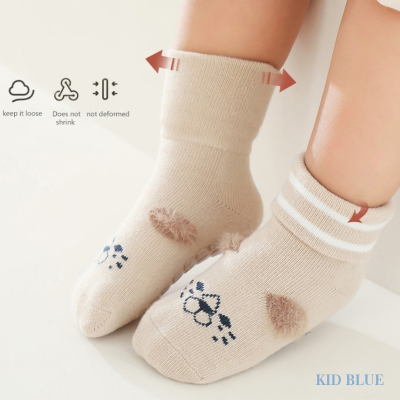 Đôi Vớ Chống Trượt Họa Tiết Hoạt Hình Xinh Xắn Cho Bé