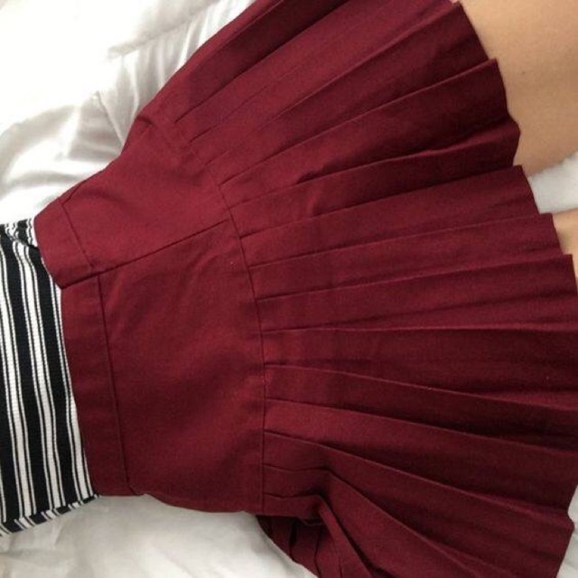 Váy tennis skirt đỏ đô