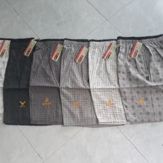 Quần đùi nam mặc ở nhà
