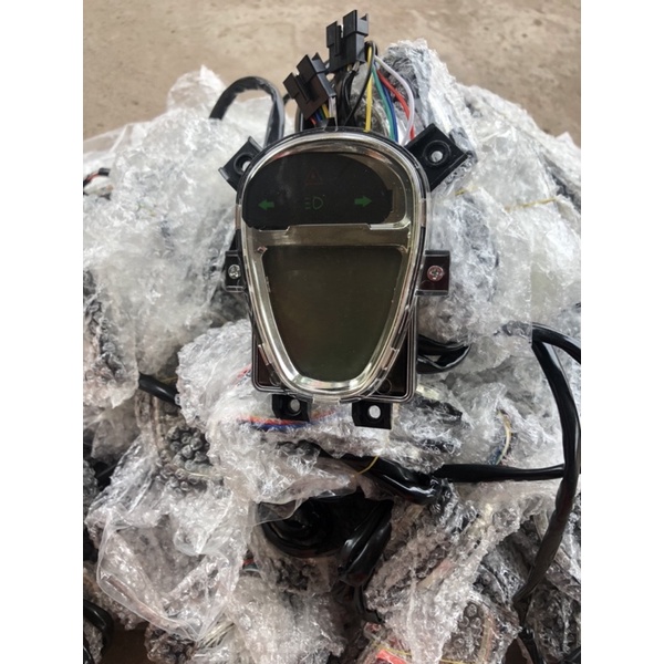 mặt đồng hồ xe điện milan