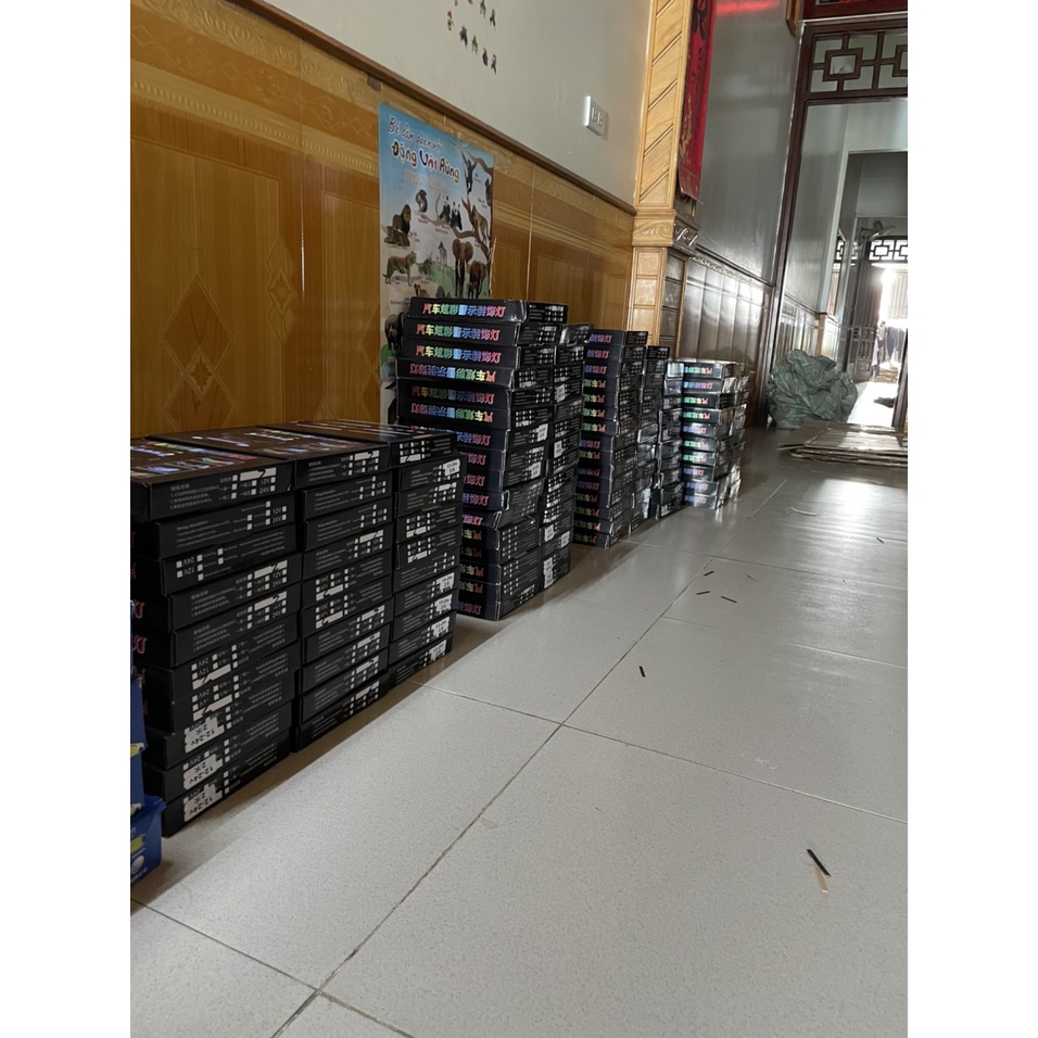 Dây led xi nhan hình mũi tên xương cá trang trí đuôi xe oto auto vol