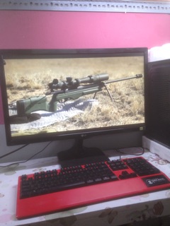 Dàn Pc 750ti ram 8G bắn PUBG