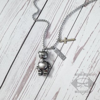 Vòng cổ mặt dây gấu + thánh giá + tag chữ nhỏ.