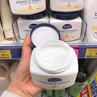 Kem vitamin e bôi úc